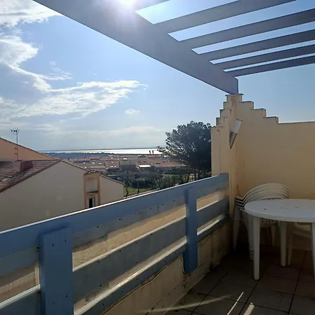 Beau T2 Climatisé Avec Terrasse Et Parking - Fr-1-799-49 *